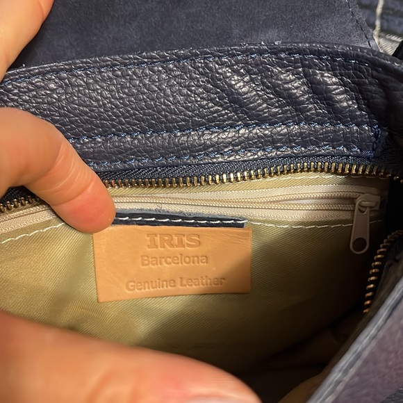 Iris Barcelona Blue Leather Crossbody Saddle Purse - Picture 4 of 4